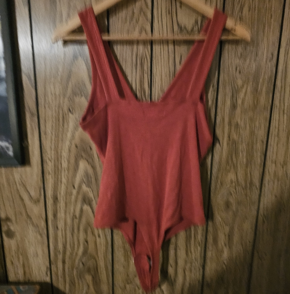 MADEWELL Rust Ribbed Tank Bodysuit - Large - Picture 4 of 5